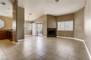 Photo #3: 2329311 Listing 