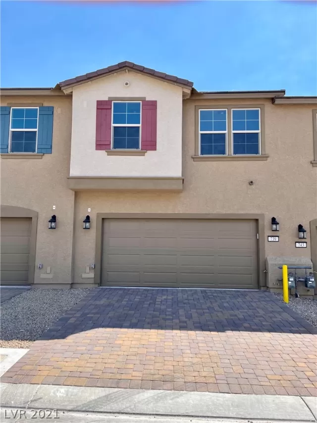 MLS: 2329352 Condo For Sale