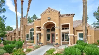 Photo #1: 2329353 Listing 