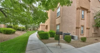 Photo #4: 2329353 Listing 