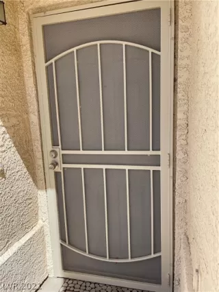 Photo #1: 2329360 Listing