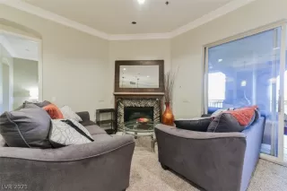 Photo #4: 2329394 Listing 