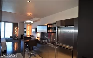 Photo #6: 2329399 Listing