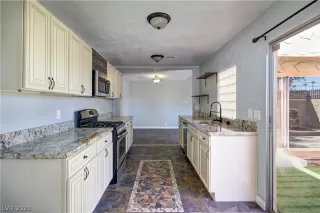 Photo #1: 2329404 Listing