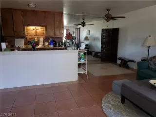 Photo #2: 2329407 Listing 