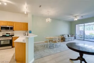 Photo #2: 2329421 Listing 