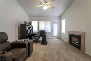 Photo #3: 2329441 Listing 