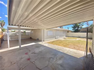 Photo #5: 2329448 Listing 