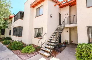 Photo #1: 2329449 Listing