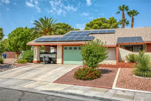 MLS: 2329456 Condo For Sale