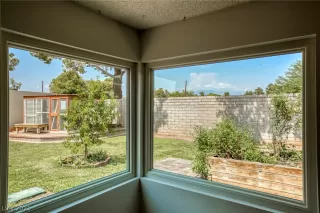 Photo #6: 2329456 Listing