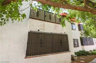 Photo #1: 2329498 Listing