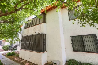 Photo #2: 2329498 Listing