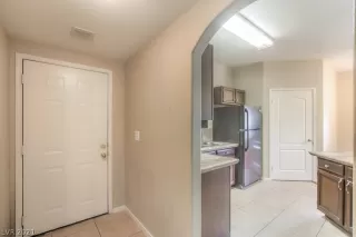 Photo #4: 2329513 Listing