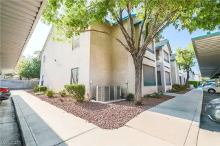 Photo #2: 2329547 Listing 