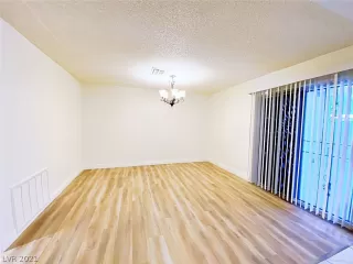 Photo #2: 2329602 Listing