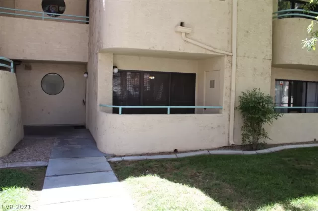 MLS: 2329618 Condo For Sale