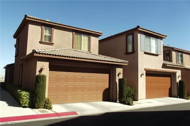 MLS: 2329622 Condo For Sale