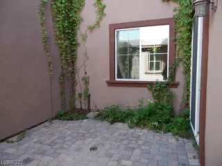 Photo #4: 2329622 Listing 