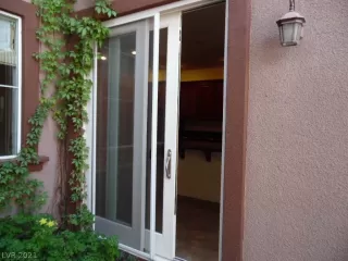 Photo #5: 2329622 Listing 