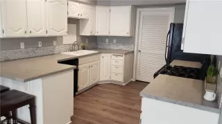 Photo #2: 2329623 Listing