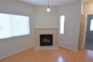 Photo #3: 2329639 Listing 