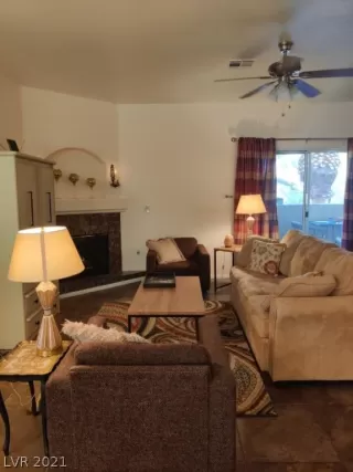 Photo #5: 2329691 Listing 