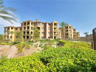 Photo #2: 2329696 Listing 