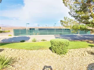 Photo #5: 2329696 Listing 