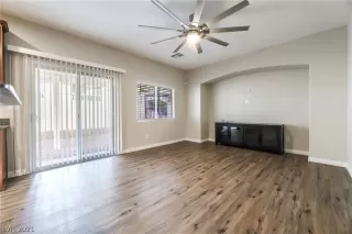 Photo #3: 2329717 Listing 