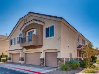 Photo #2: 2329761 Listing