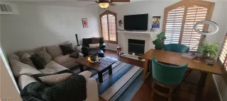 Photo #6: 2329777 Listing