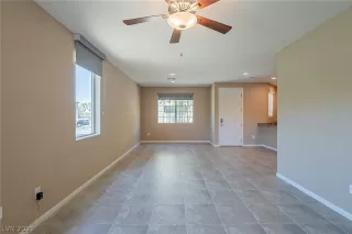 Photo #4: 2329778 Listing 