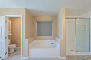 Photo #5: 2329778 Listing 