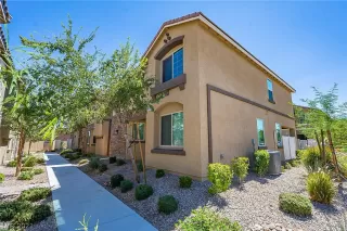 Photo #6: 2329778 Listing 