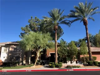 Photo #2: 2329803 Listing 