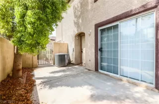 Photo #3: 2329818 Listing 