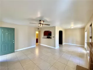 Photo #2: 2329883 Listing 