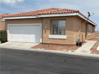 Photo #1: 2329900 Listing 