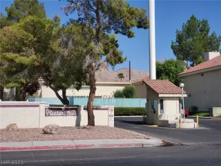 Photo #2: 2329904 Listing 