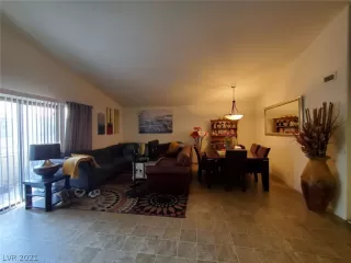 Photo #6: 2329904 Listing 