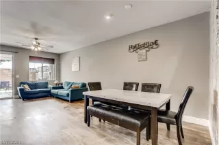 Photo #6: 2329951 Listing