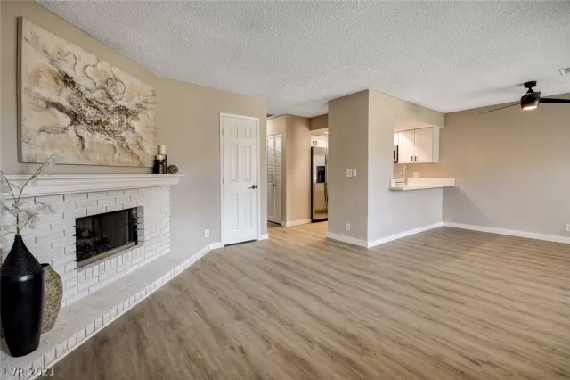 MLS: 2329988 Condo For Sale