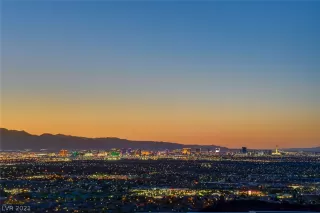 Photo #3: 2330011 Listing