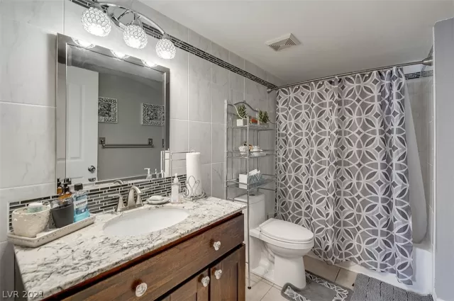 MLS: 2330031 Condo For Sale