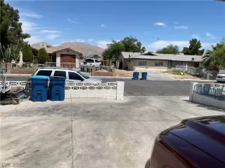 Photo #2: 2330043 Listing 