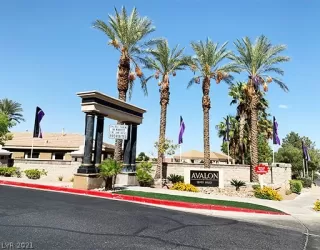 Photo #4: 2330070 Listing