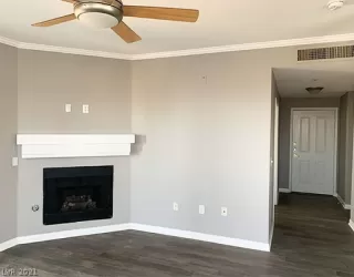 Photo #5: 2330070 Listing