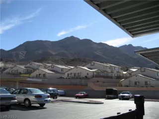 Photo #1: 2330072 Listing 