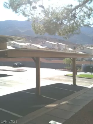 Photo #2: 2330072 Listing 